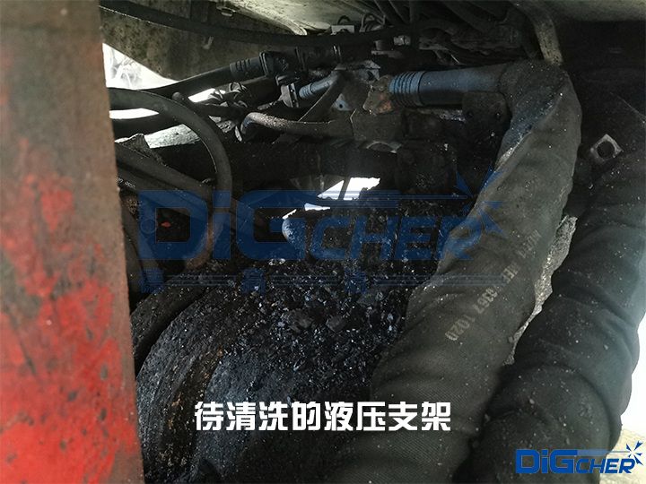 待清洗的液壓支架